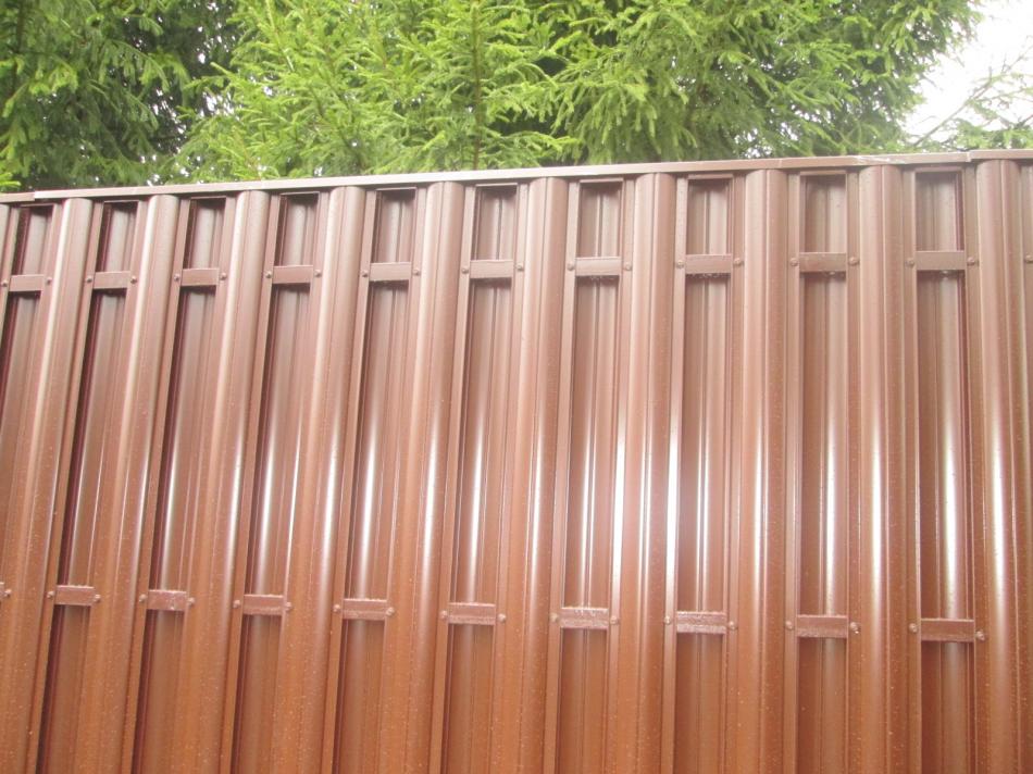 Забор из  металлического штакетника h-1,25м